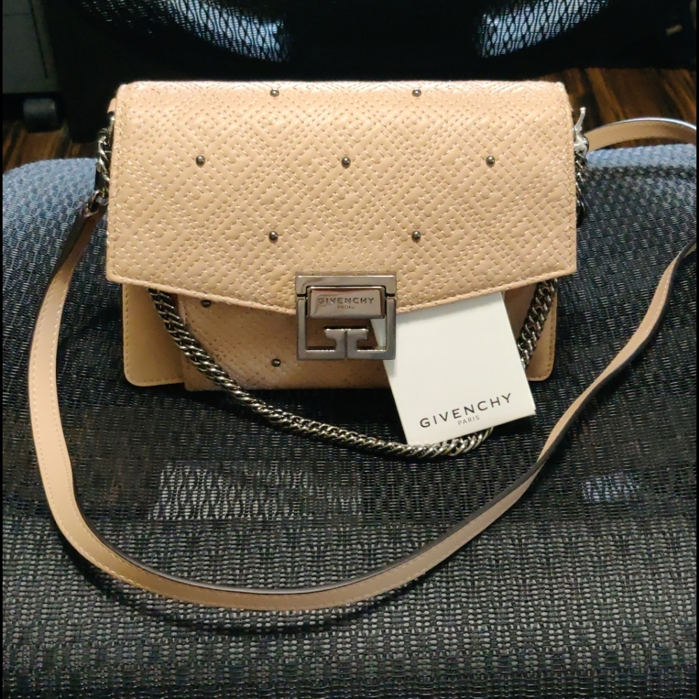 *** BRAND NEW WITH TAG*** Givenchy GV3 leather bag